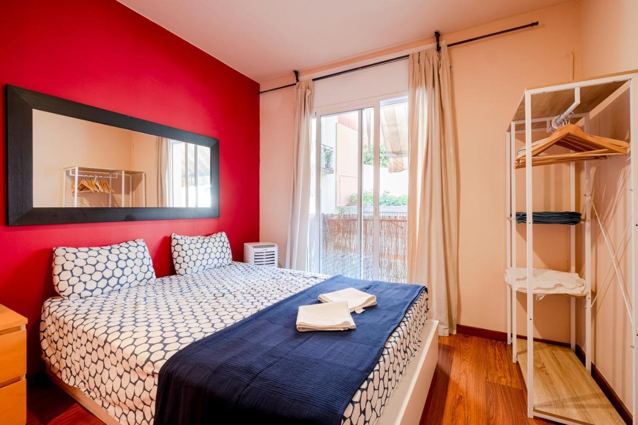 Three Bedroom Apartment In Sants Barcelone Extérieur photo